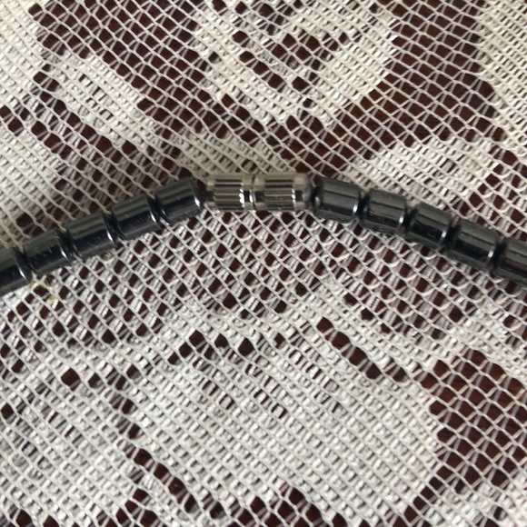 Hematite island necklace. - Picture 5 of 8